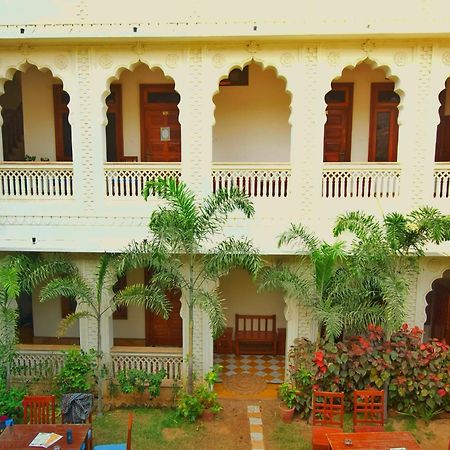 Banana Hostel พุชการ์ ภายนอก รูปภาพ