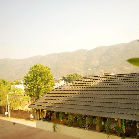 Banana Hostel พุชการ์ ภายนอก รูปภาพ